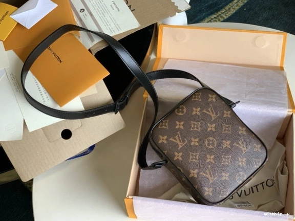 WIS LOUIS Wallet Christopher VUITTON Wearable 0227